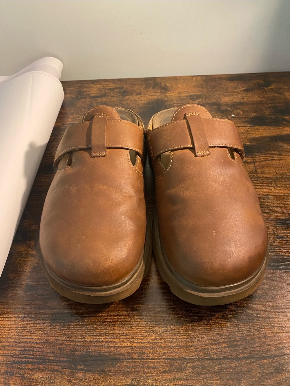UGG Men's Solano Clogs
